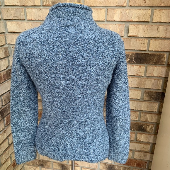 🔥 Blue Sweater - Picture 2 of 2